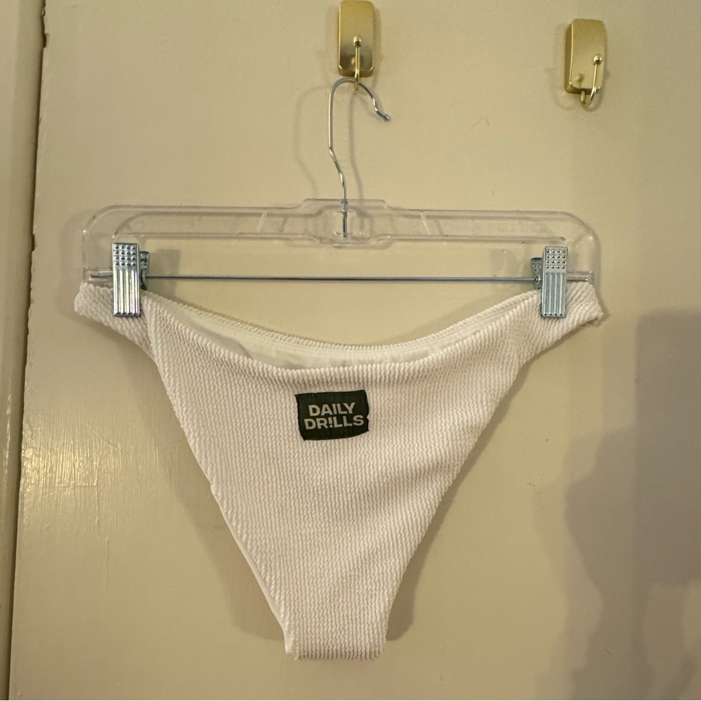 😇Daily Drills Wavy Swim bottoms